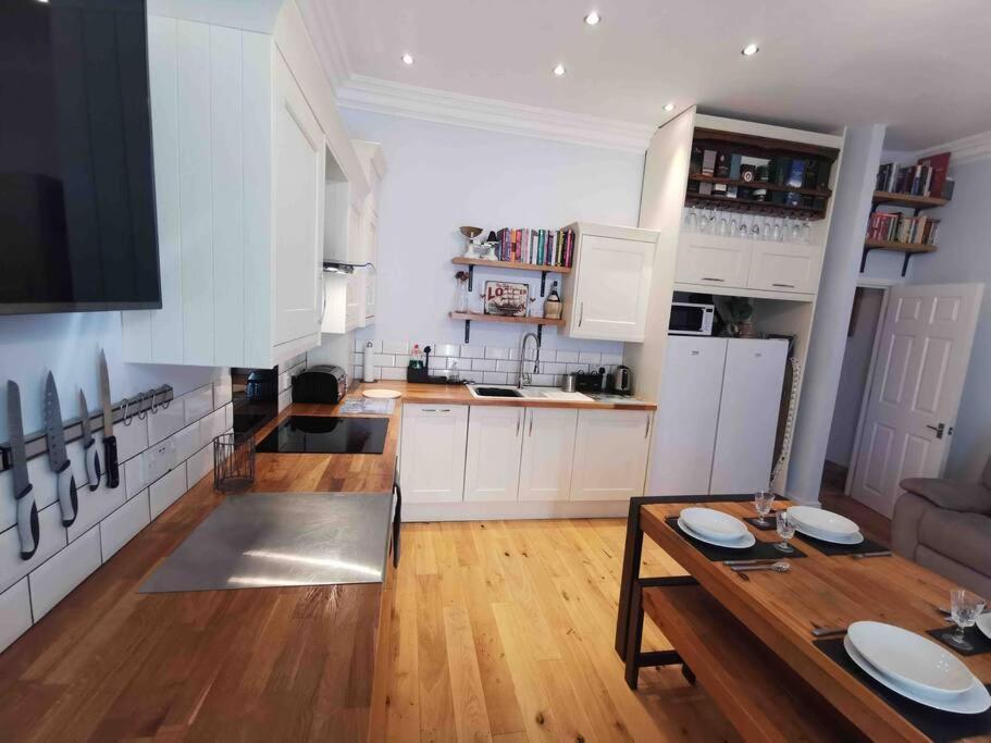 Number 7 Torquay Stunning Sea Views Apartment Ngoại thất bức ảnh