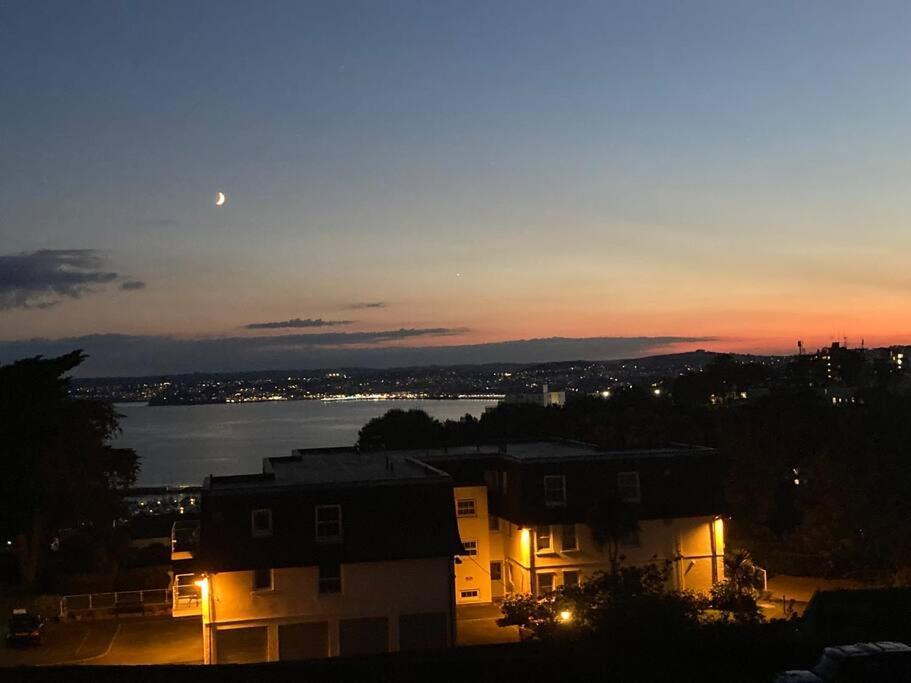 Number 7 Torquay Stunning Sea Views Apartment Ngoại thất bức ảnh